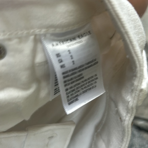 American Eagle Distressed Jean Shorts - Picture 4 of 6